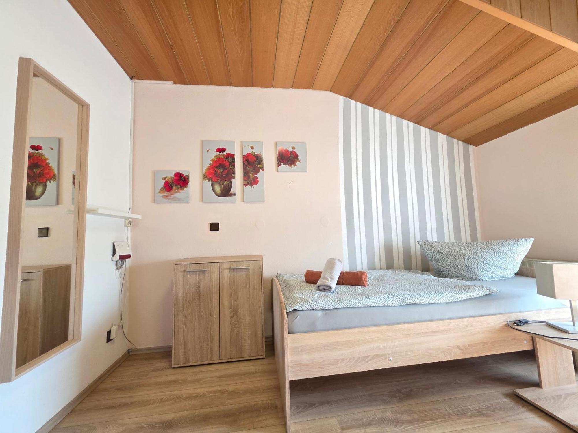 Elena Flat Mohn Duisburg Zentrum Exterior foto